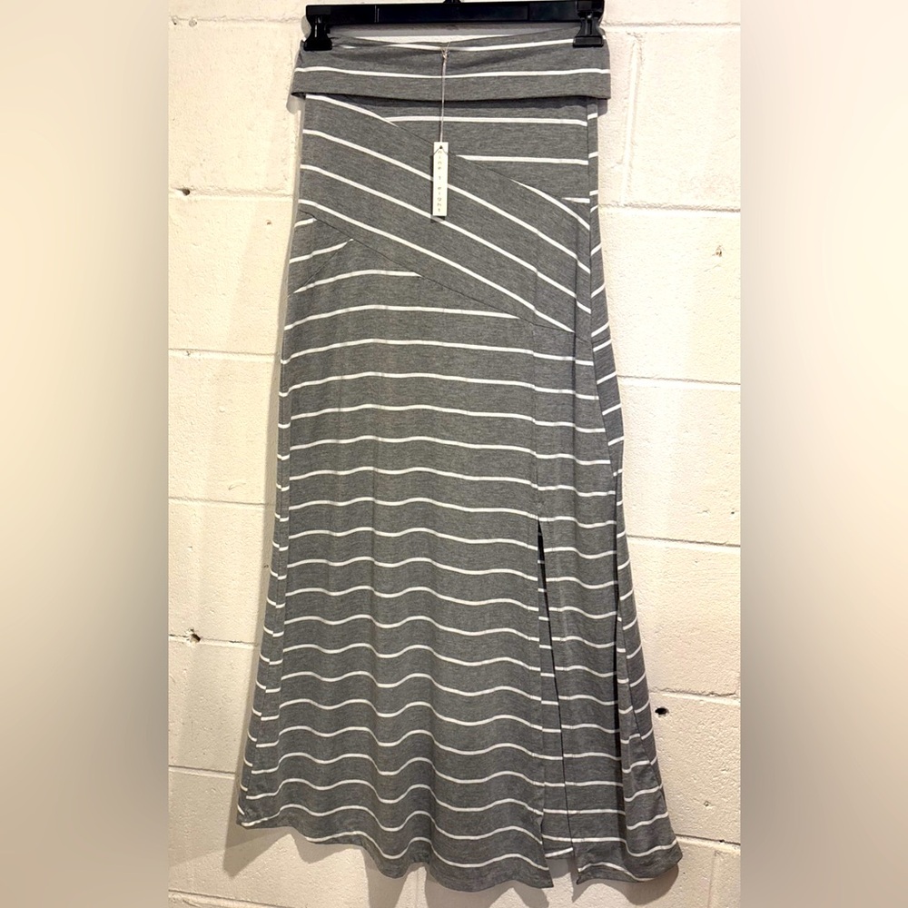 Nine 1 Eight strapless maxi summer dress gray white striped